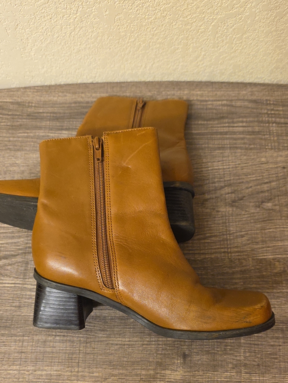 Naturalizer Cognac Leather Side-Zip Ankle Boots Size 7